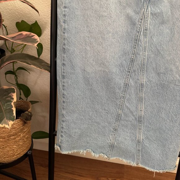 Mango Raw Hem Denim Skirt Size Small - Picture 2 of 7